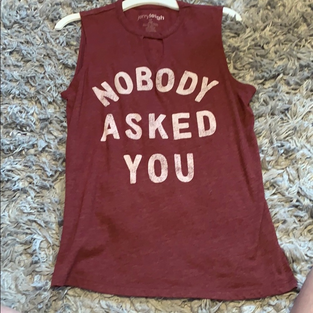 maroon neck top with cut out hole